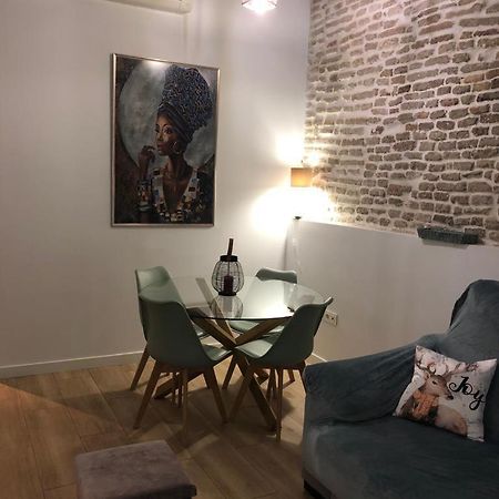 Estudio Centrico En Punonrostro Sevilla Eksteriør billede